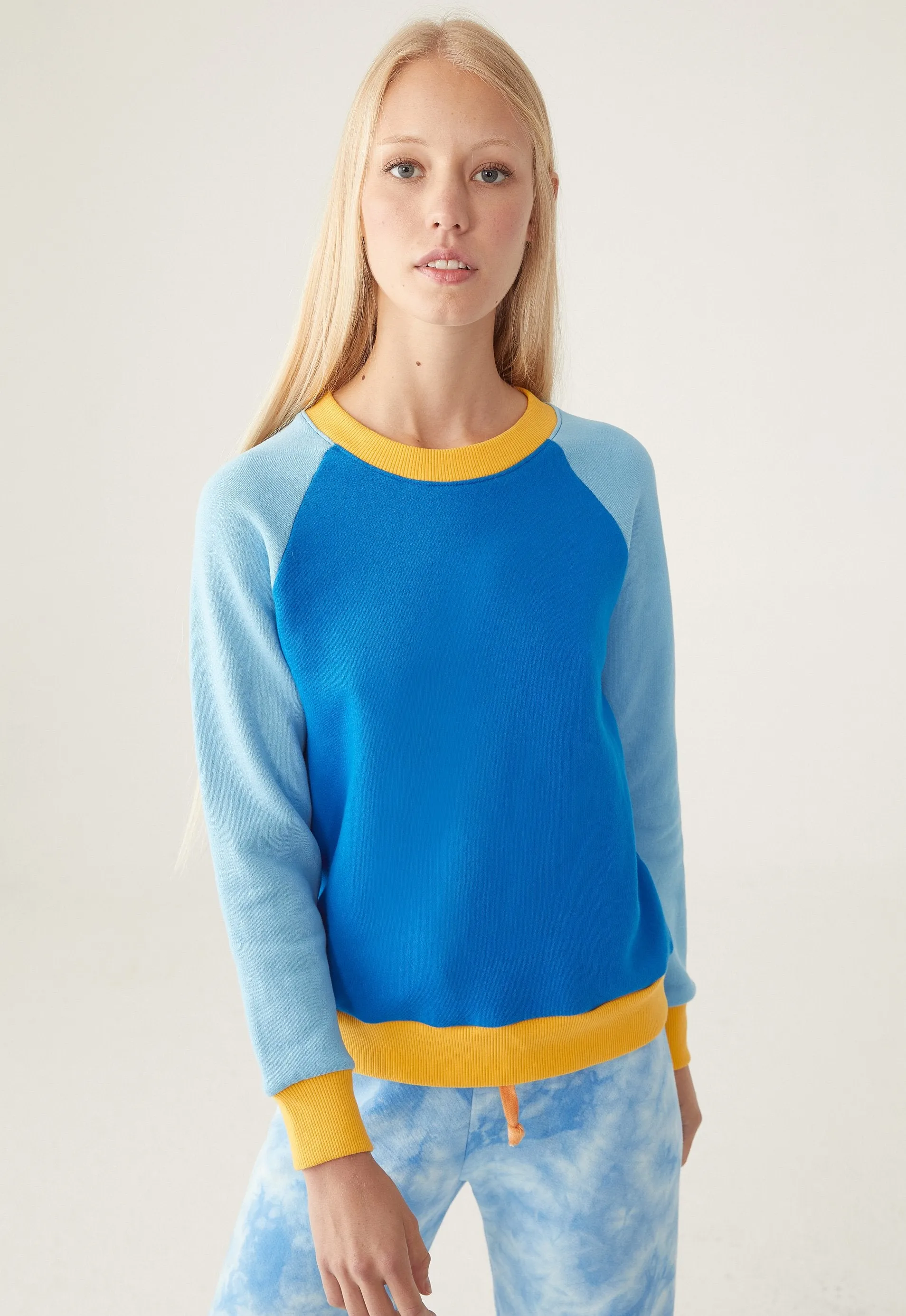 Crewneck