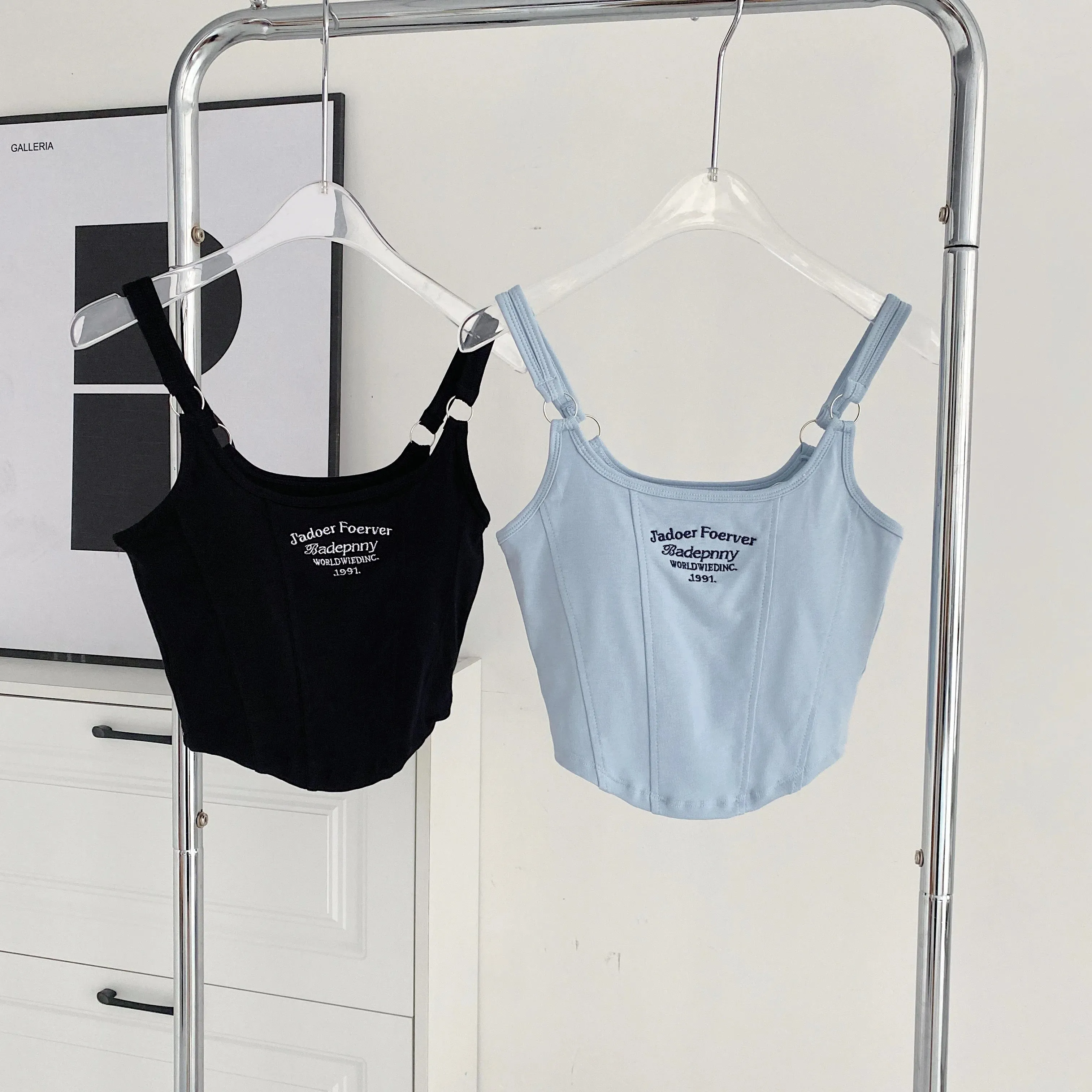 Lady Glams Women Crop Top Summer Slim Tank Tops Casual Sexy Female White Streetwear Letter Tank Tops With Pad Woman