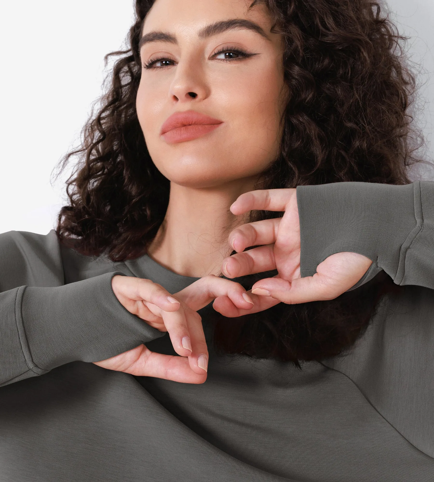 Modal Soft Long Sleeve Cropped Sweatshirts with Thumb Hole