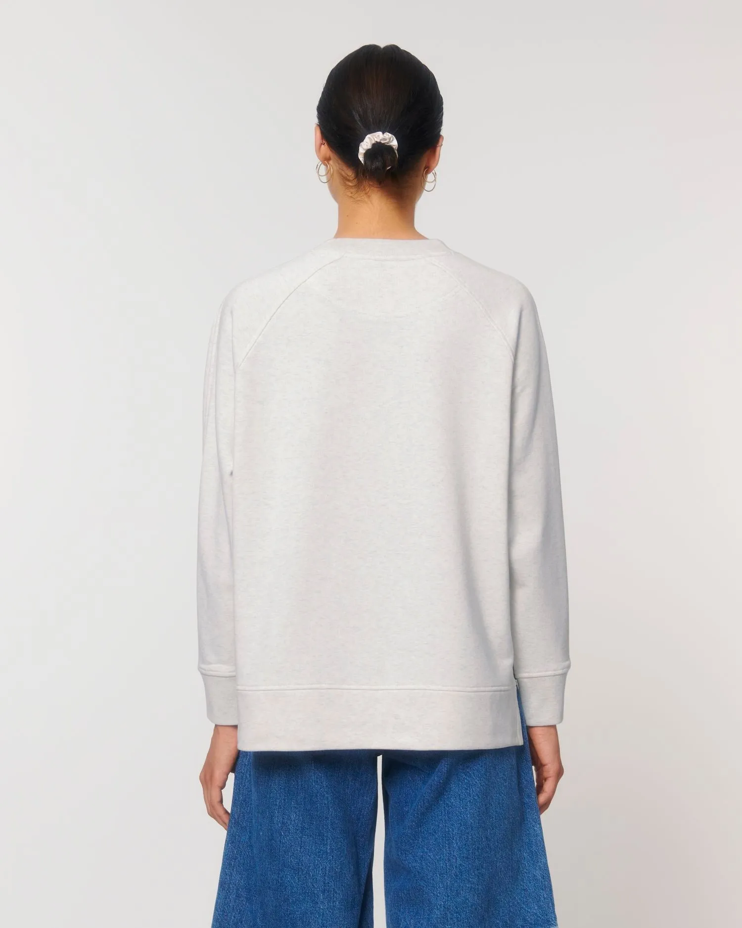 Organic Oversized Women's Crew Neck Sweatshirt - 300 g/m² | Stella Wilder STSW872